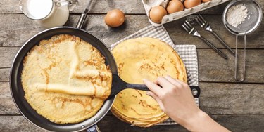 Cooking pancakes